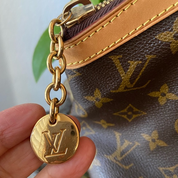 🎉Louis Vuitton 🎉Tivoli GM - Picture 6 of 16